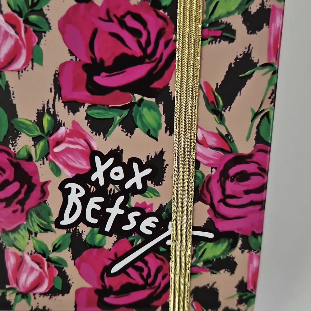 Betsey Johnson NWT 